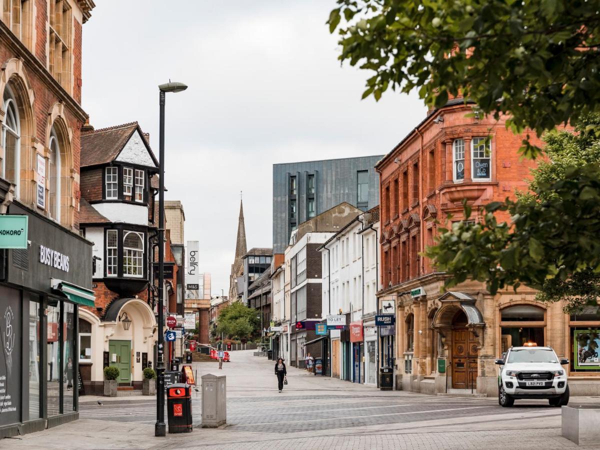 1 Bed Apartment - Redhill Central, Surrey, Gatwick #2 Kültér fotó